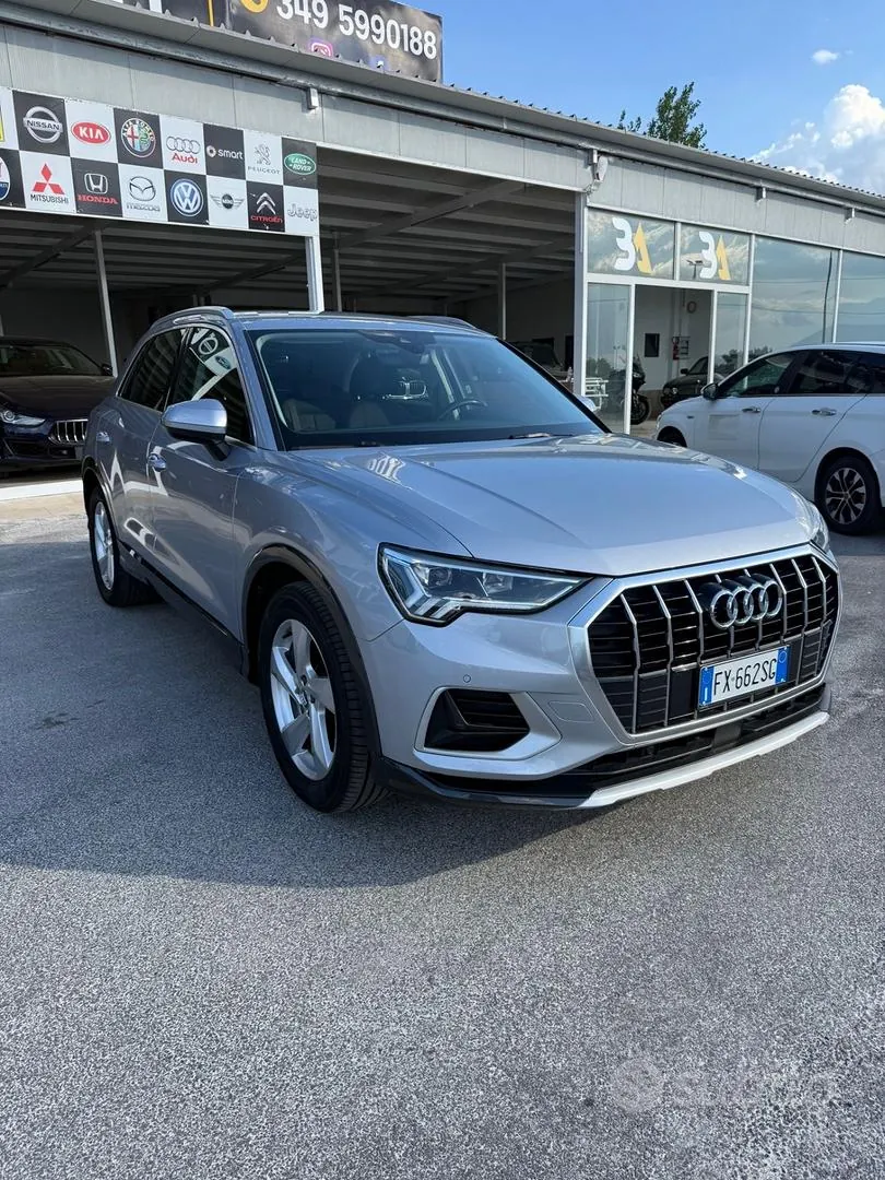 Audi Q3 2019 photo 2