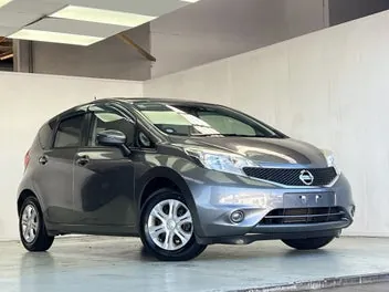 Nissan Note 2014 photo 2