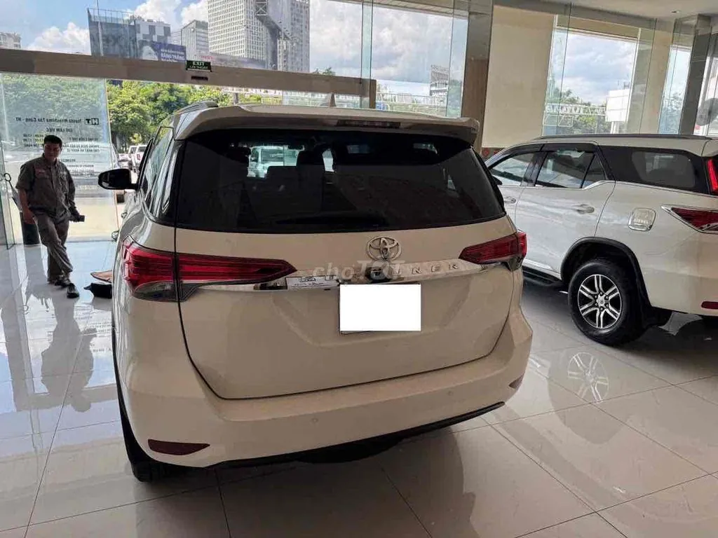 Toyota Fortuner 2018 photo 2