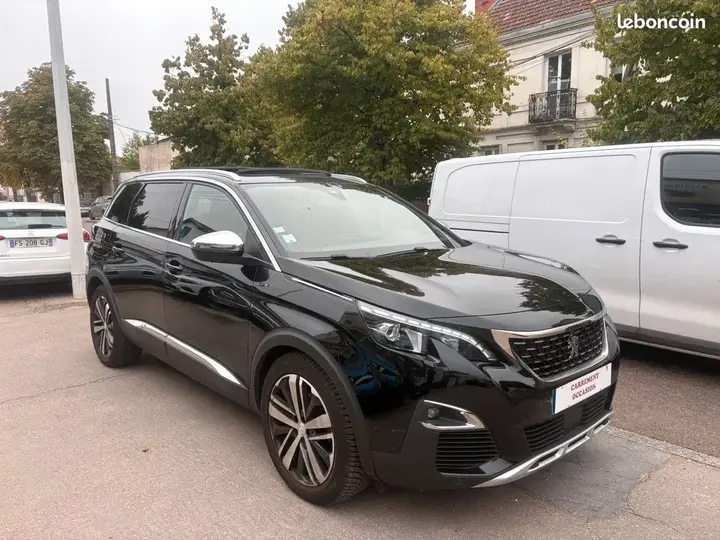 Peugeot 5008 2018 photo 3