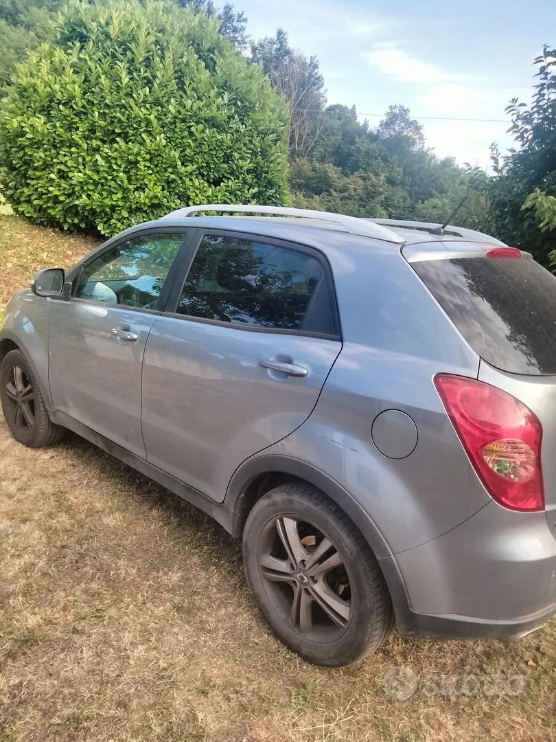 KG Mobility Korando 2011 photo 4