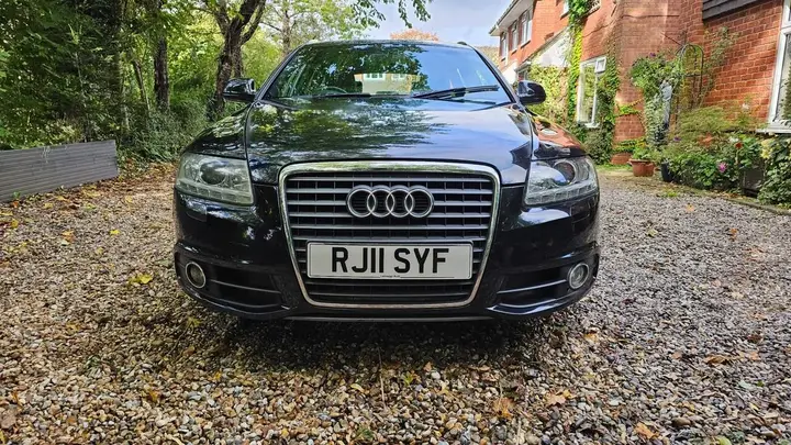 Audi A6 Avant 2011 photo 4