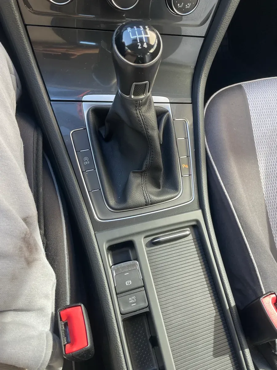 Volkswagen Golf 2018 photo 3