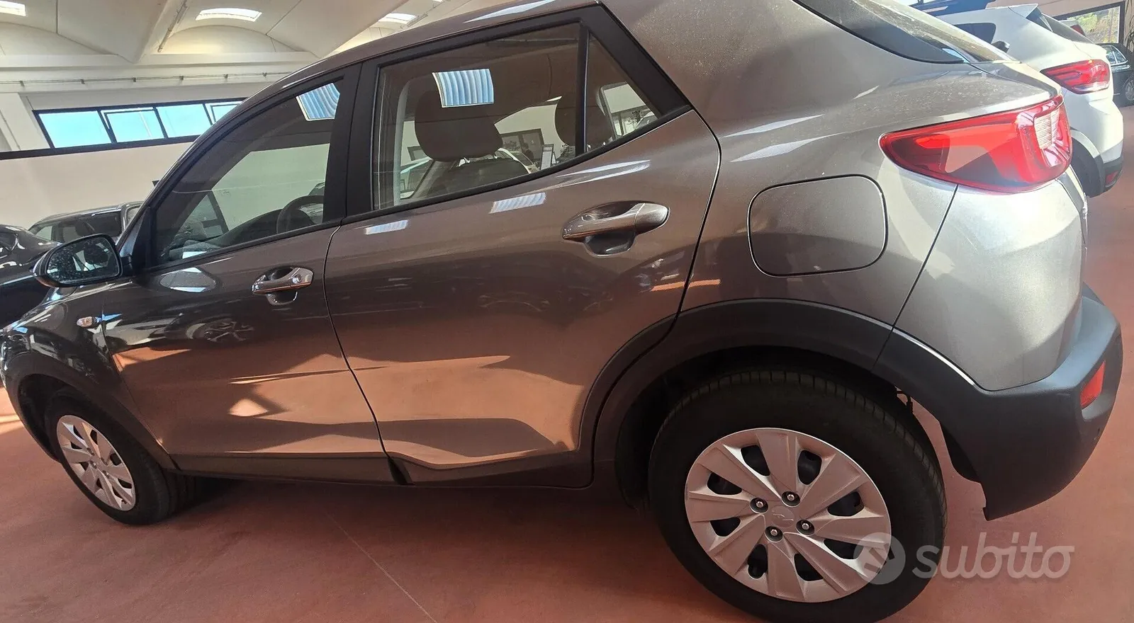 Kia Stonic 2025 photo 5