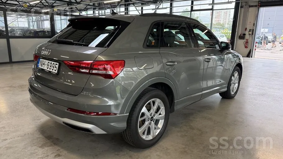 Audi Q3 2022 photo 5