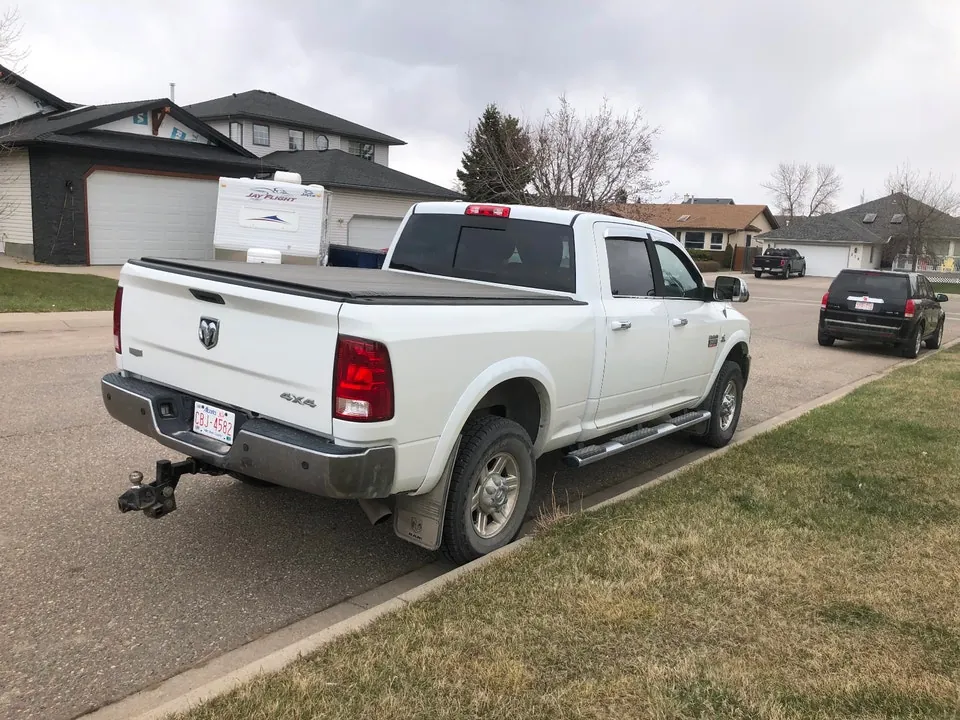 Dodge Ram 2500 2012 photo 2