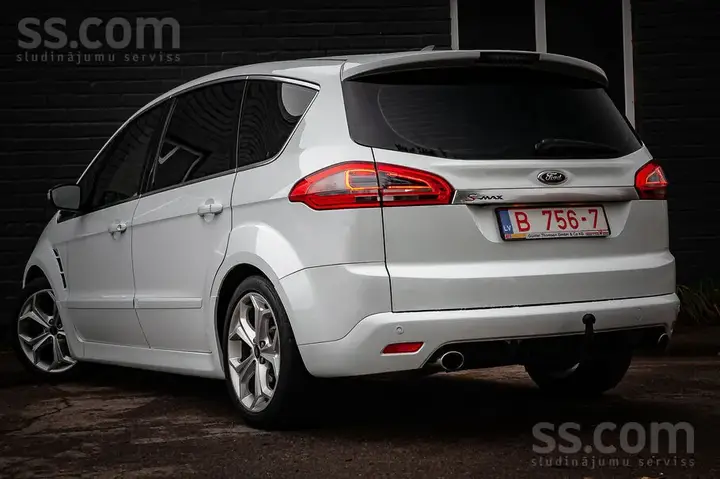 Ford S-Max 2012 photo 3