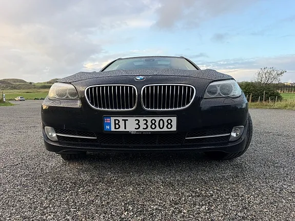 BMW 528I 2011 photo 3
