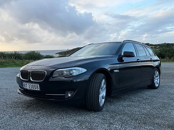 BMW 528I