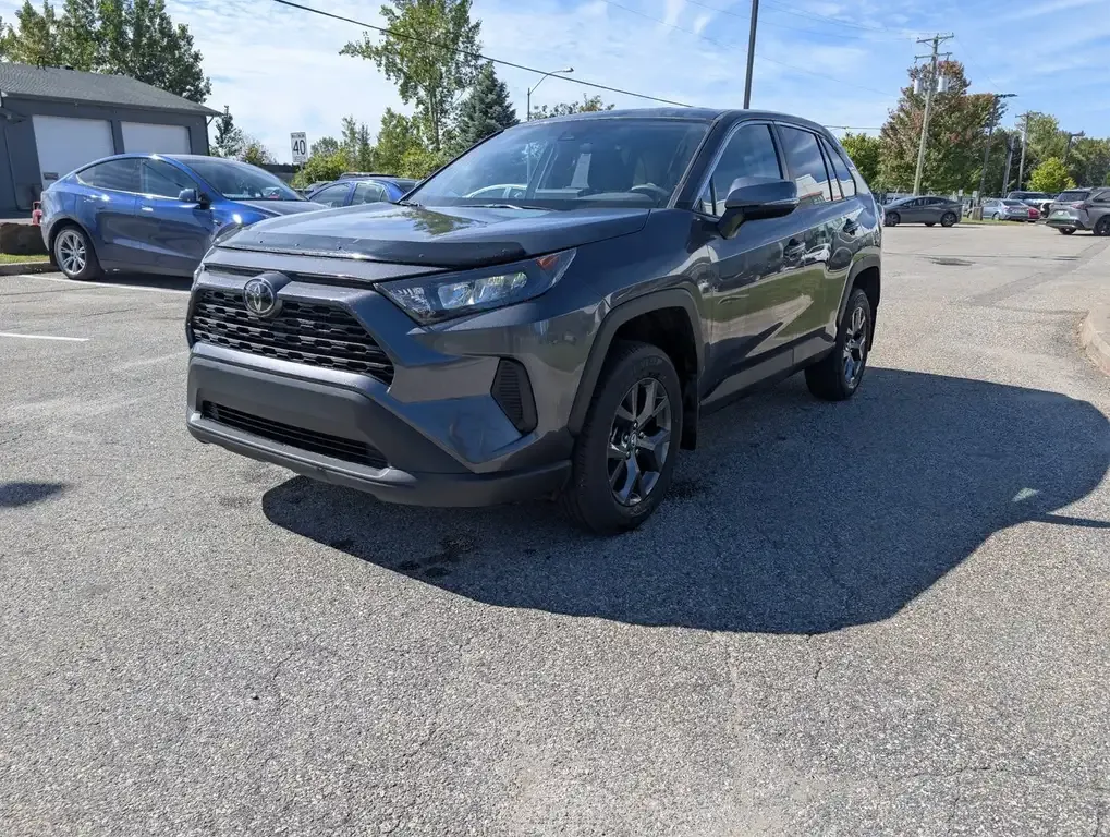 Toyota Rav4 2025 photo 3