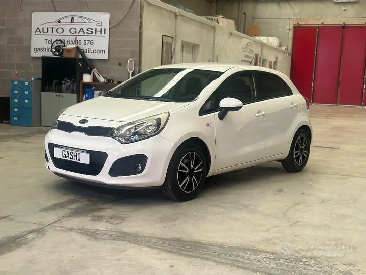 Kia Rio 2012 photo 4