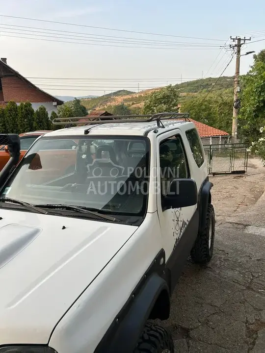 Suzuki Jimny 2004 photo 2