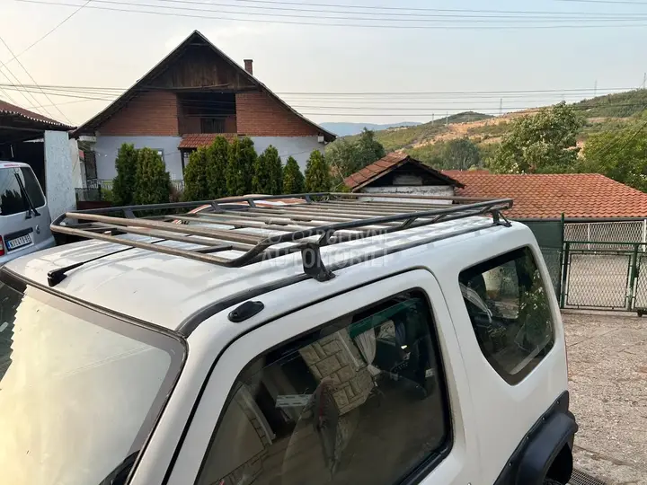Suzuki Jimny 2004 photo 4