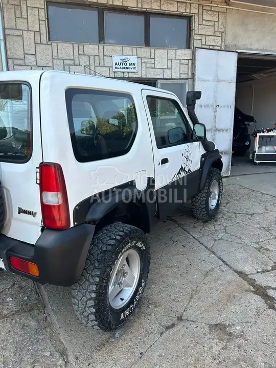 Suzuki Jimny 2004 photo 5
