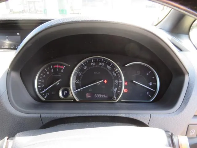 Toyota Esquaise 2016 photo 4