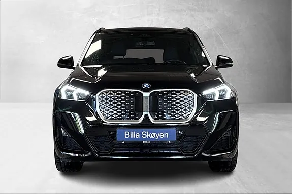 BMW Ix1 2026 photo 2