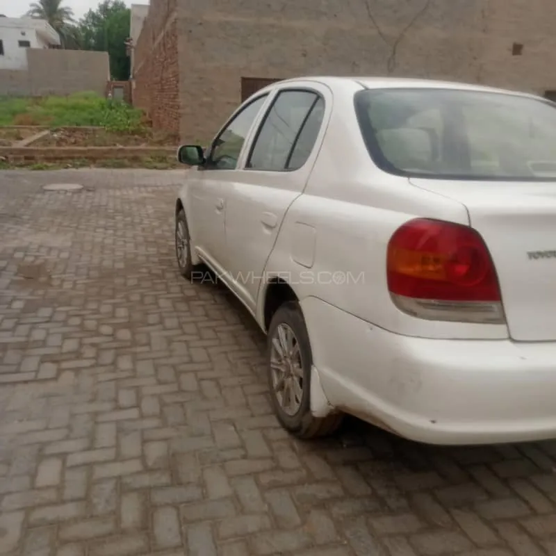 Toyota Platz