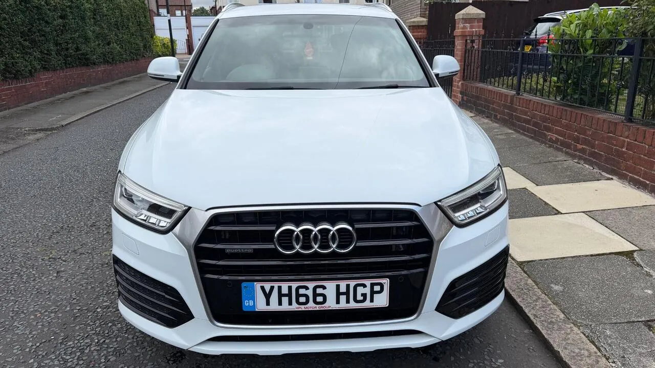 Audi Q3 2016 photo 4