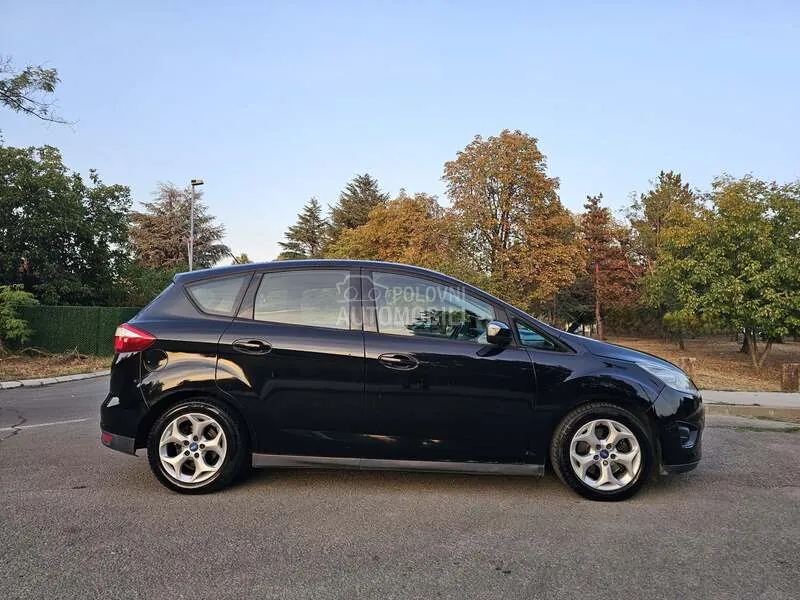 Ford C-Max 2012 photo 2