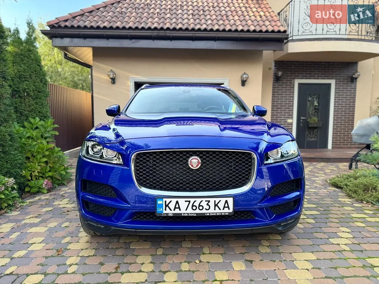 Jaguar F-Pace 2017 photo 3