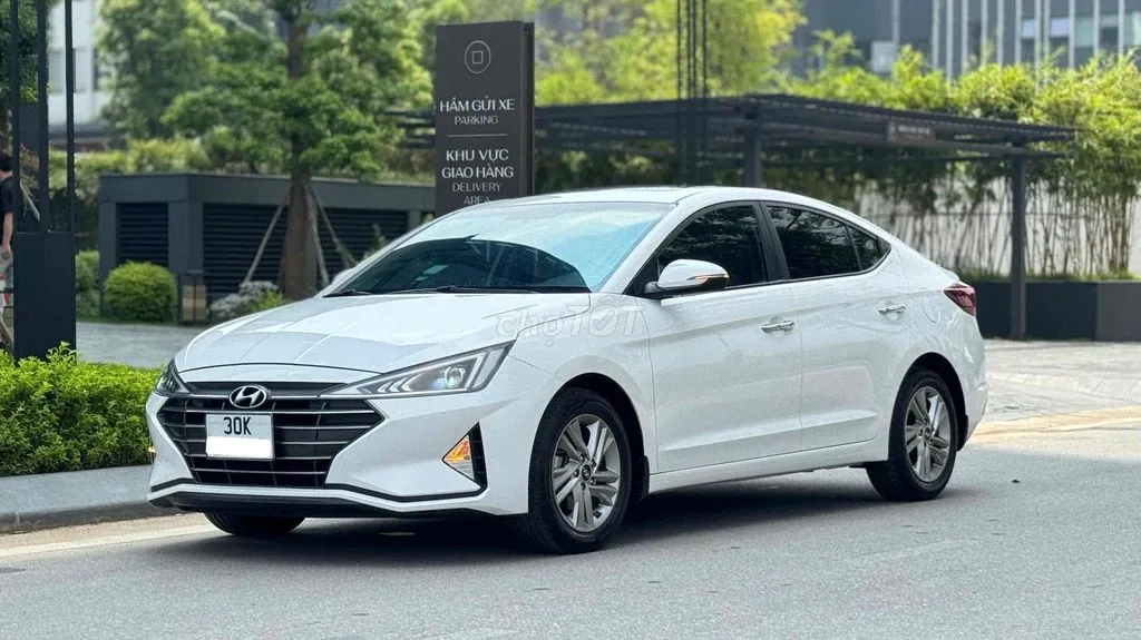 Hyundai Elantra 2020 photo 3