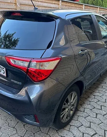 Toyota Yaris 2017 photo 4