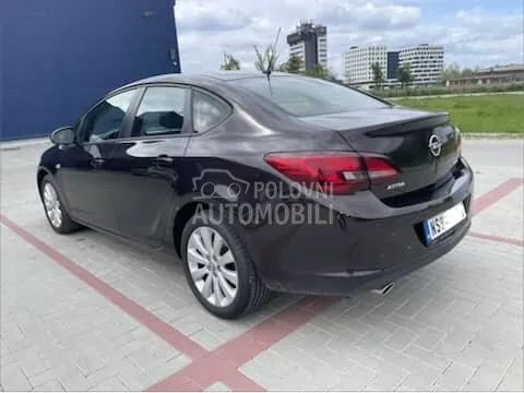 Opel Astra 2017 photo 4