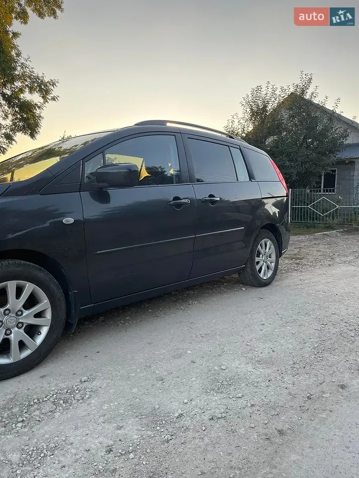 Mazda 5 2005 photo 5