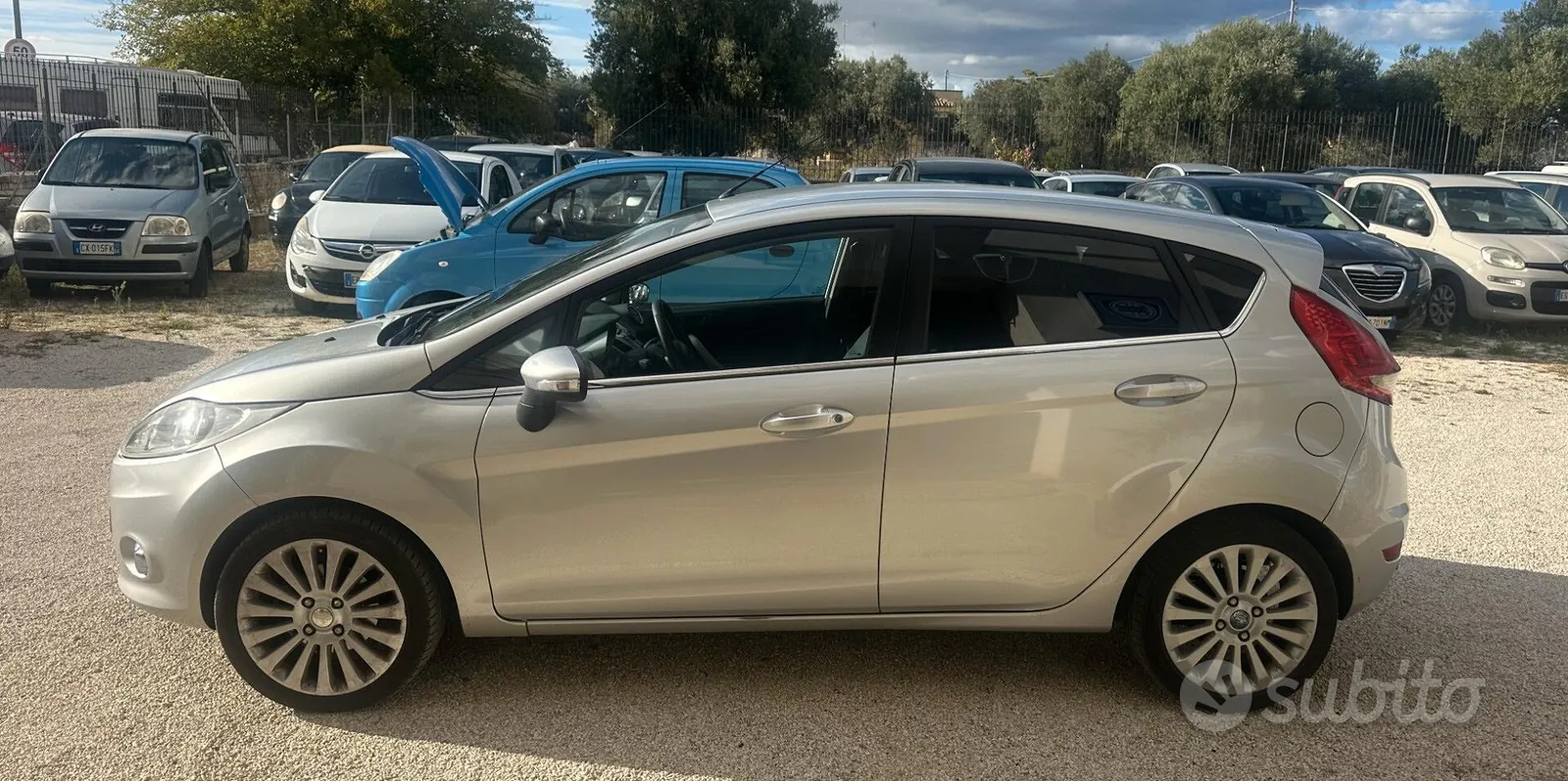 Ford Fiesta 2010 photo 4