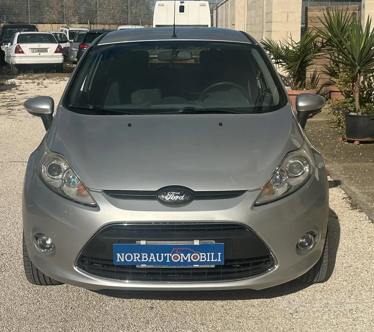 Ford Fiesta 2010 photo 3