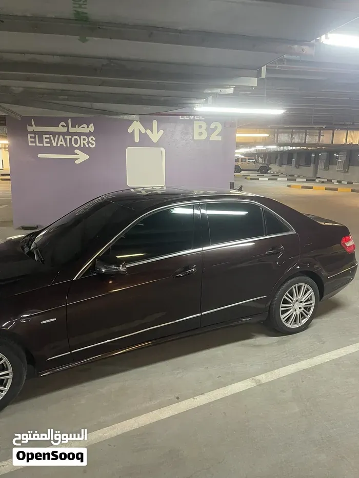 Mercedes-Benz E-Class 2011 photo 4