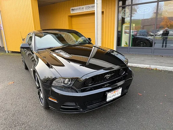 Ford Mustang 2013 photo 3