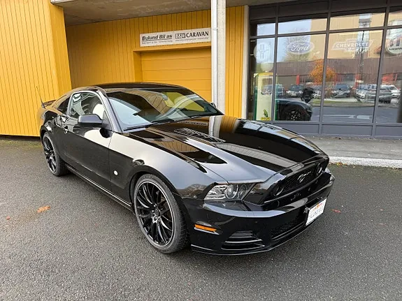 Ford Mustang 2013 photo 2