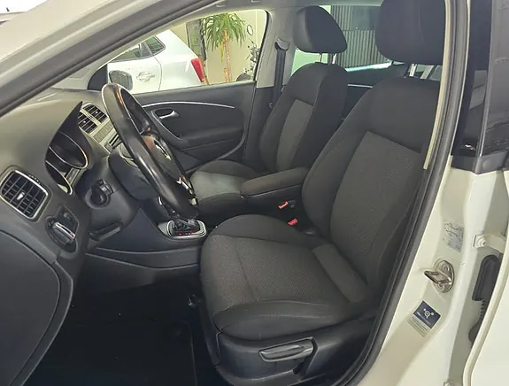 Volkswagen Polo 2015 photo 5