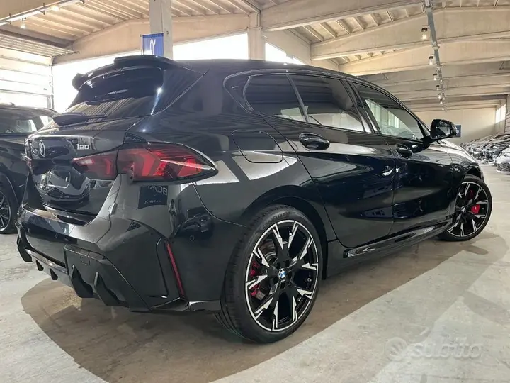 BMW 120 2025 photo 4