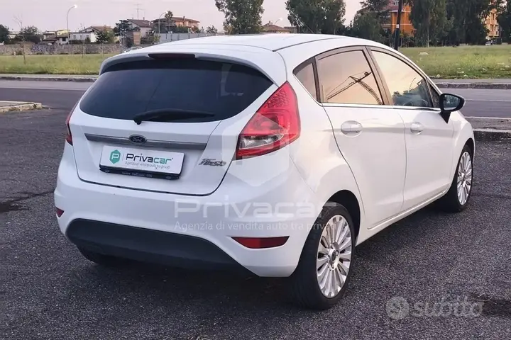 Ford Fiesta 2009 photo 5