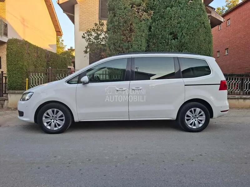 Volkswagen Sharan 2011 photo 3