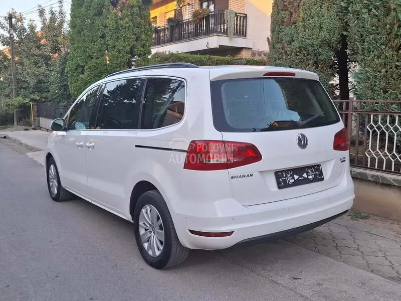 Volkswagen Sharan 2011 photo 5