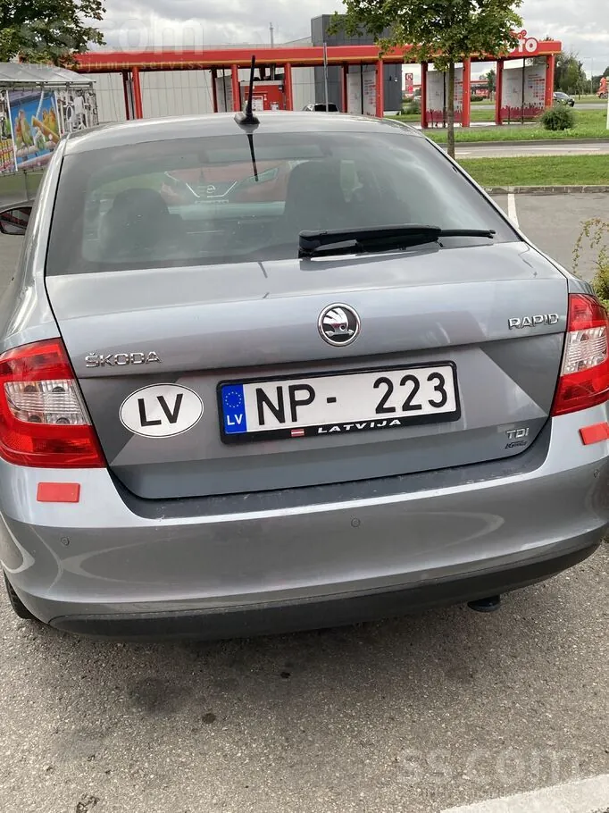 Skoda Rapid 2013 photo 4