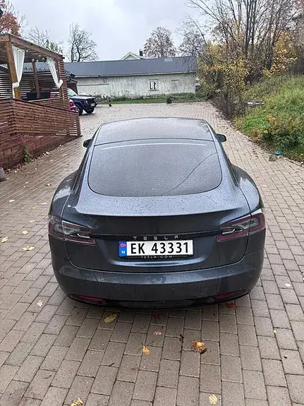 Tesla Model S 2017 photo 5