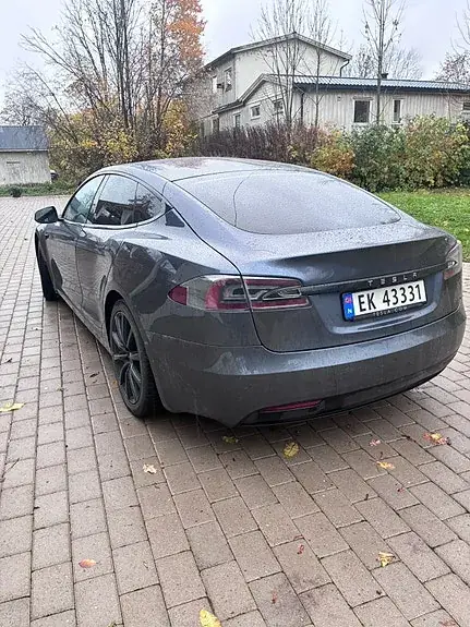 Tesla Model S 2017 photo 4