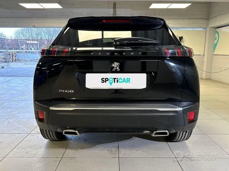 Peugeot 2008 2023 photo 4