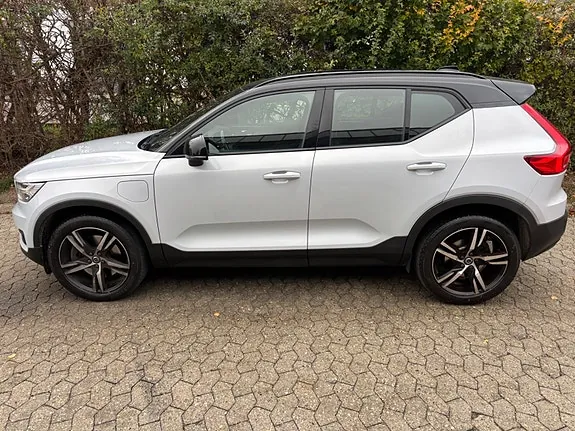Volvo Xc40 2021 photo 2