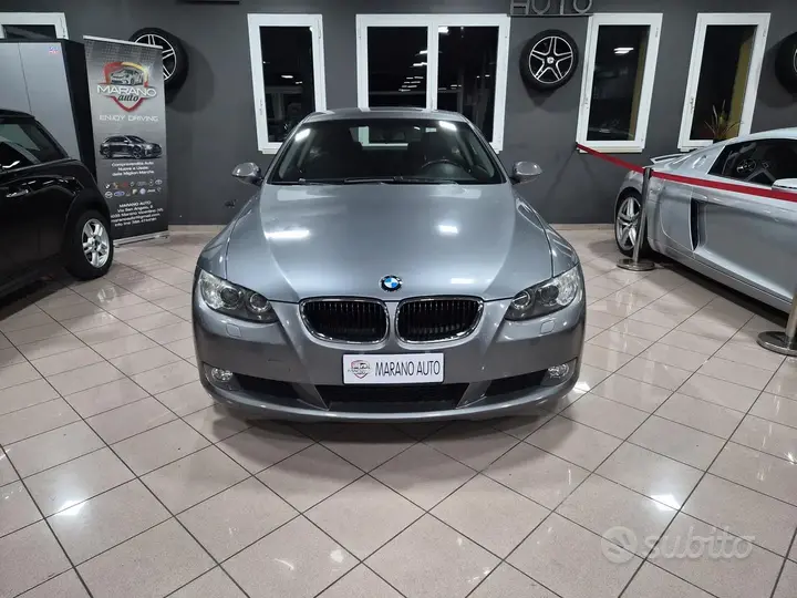 BMW 320D 2009 photo 3