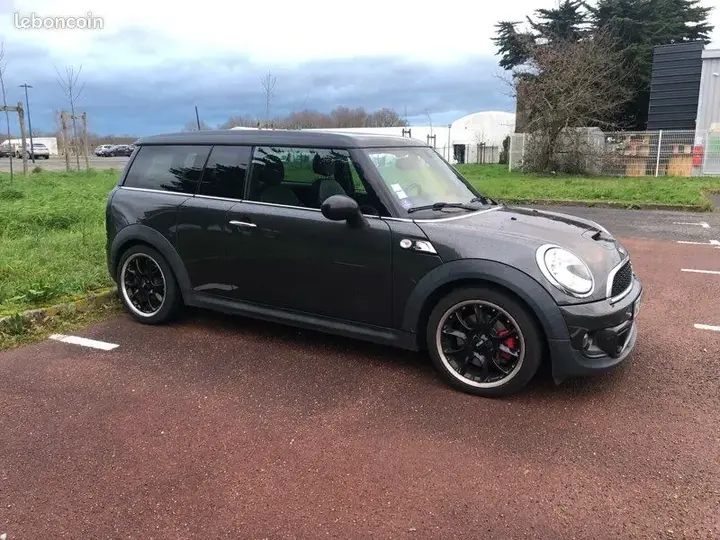 Mini Clubman 2011 photo 2