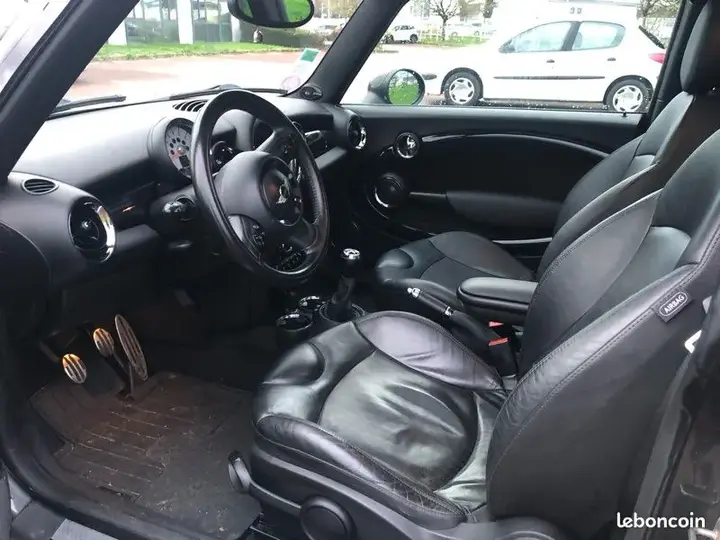 Mini Clubman 2011 photo 3