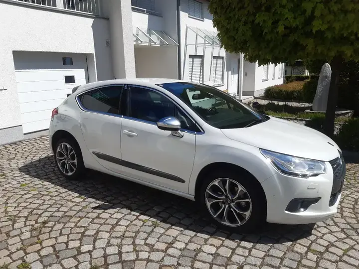 Citroen Ds4 2012 photo 2