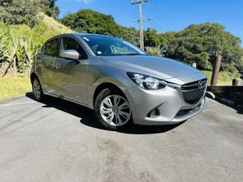Mazda Demio 2016 photo 2