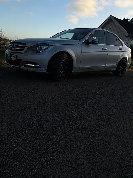Mercedes-Benz C180