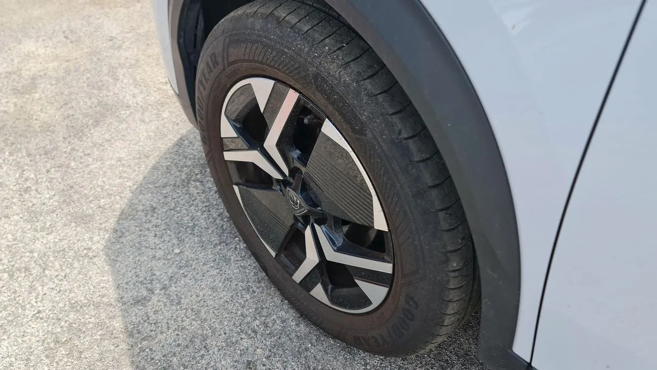 Peugeot 2008 2024 photo 4